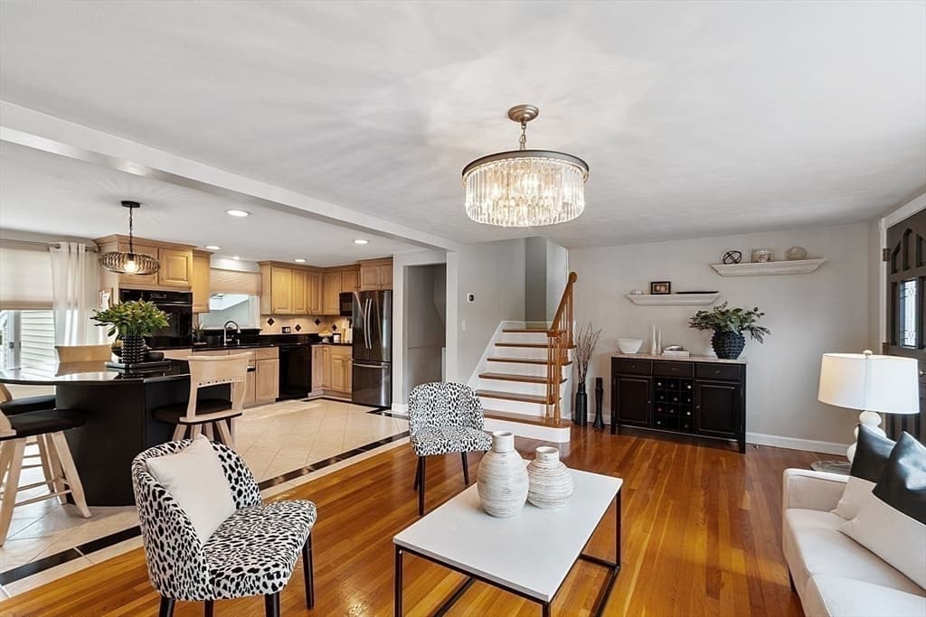 24 Kittredge Street photo 4