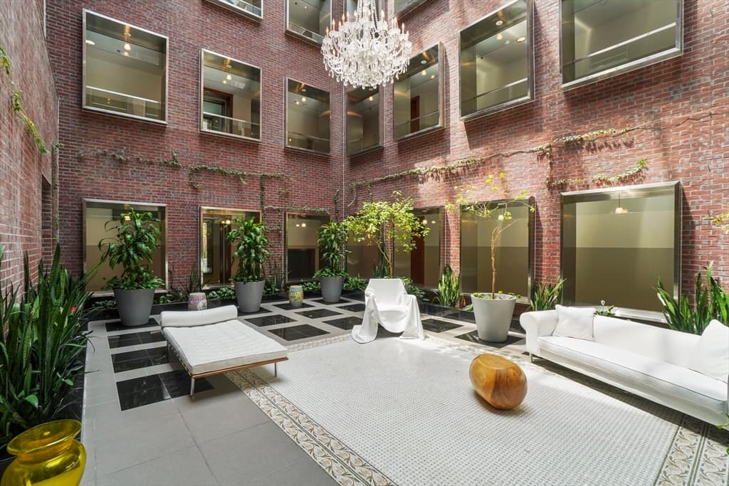 7 Warren Ave #11