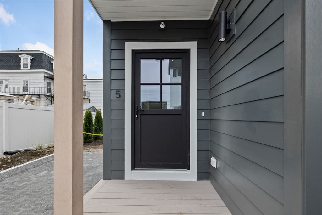 148 Myrtle Street #5 photo 2