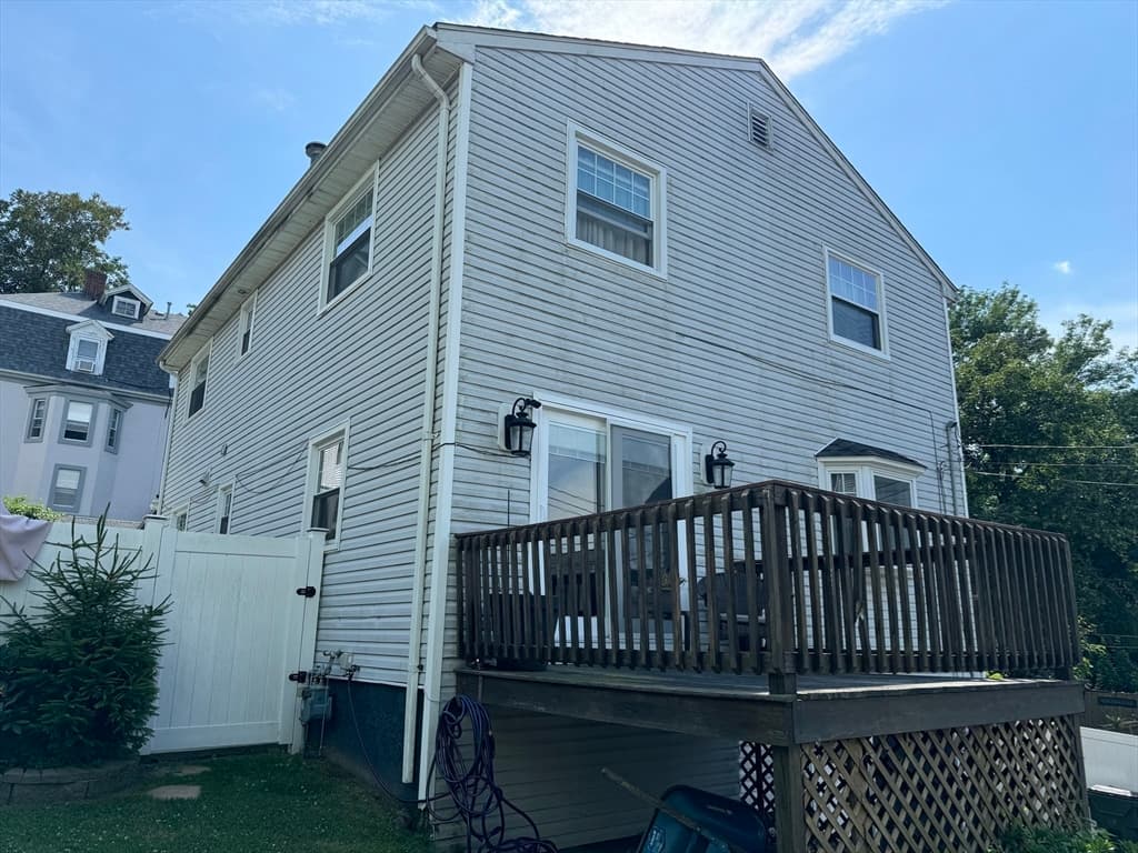 425 Pearce Street photo 5