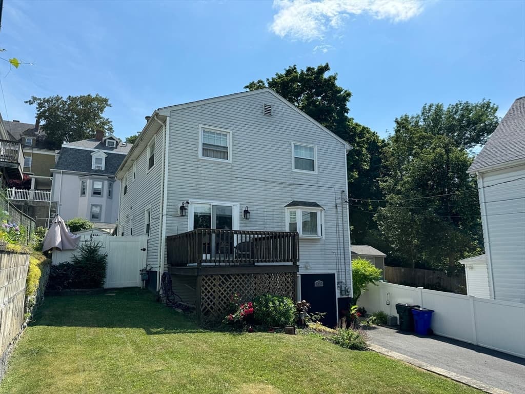 425 Pearce Street photo 4