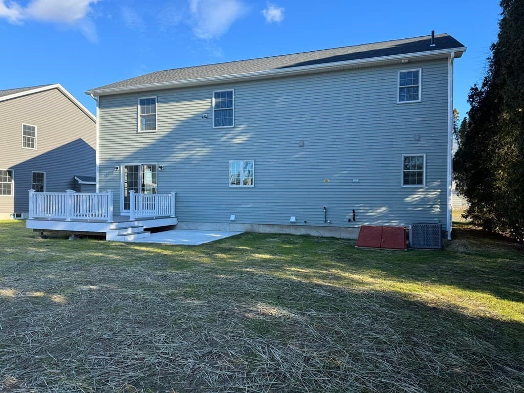 50 Crestwood St photo 2