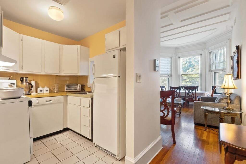 298 Commonwealth Ave #201 photo 3