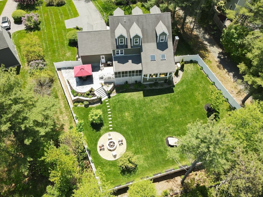 135 Mitchell Road photo 5