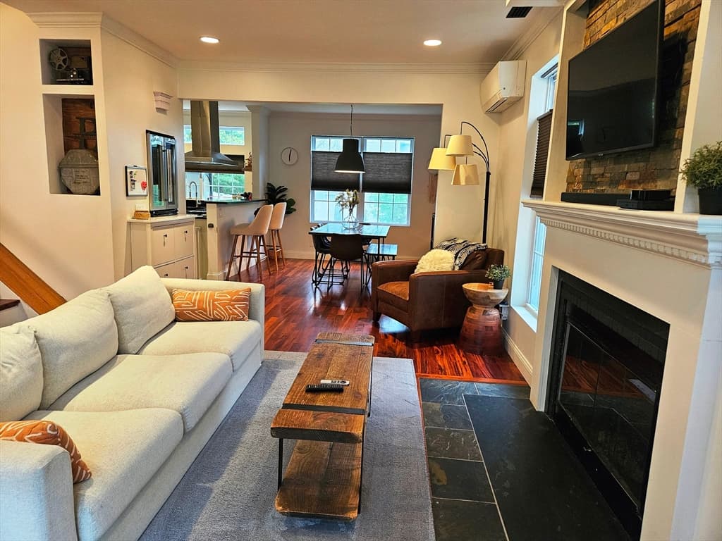1 Evergreen Ct photo 4
