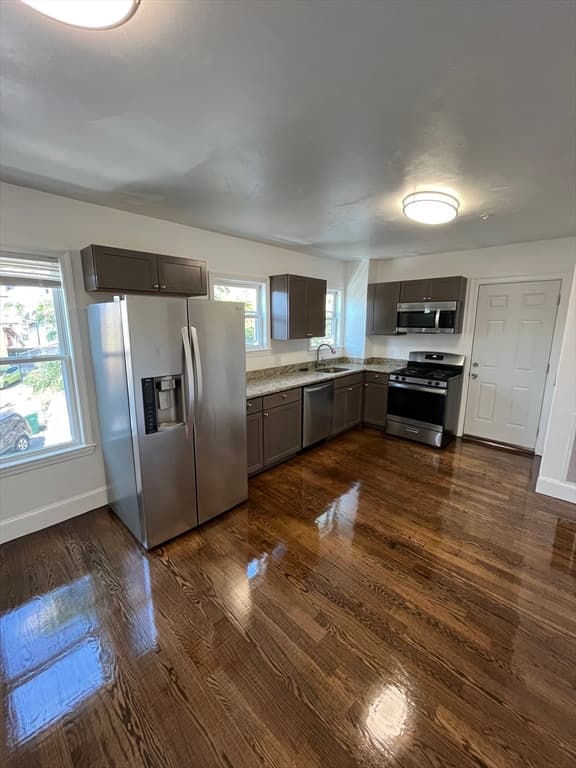 545 Essex #3