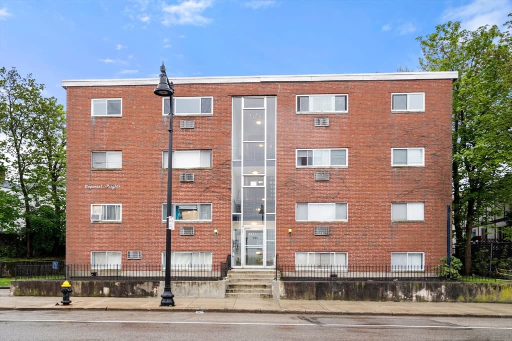 135 Neponset Ave #41
