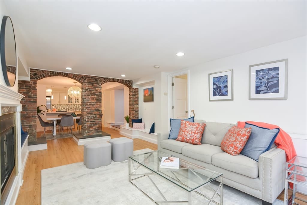 692 Tremont St #1 photo 5