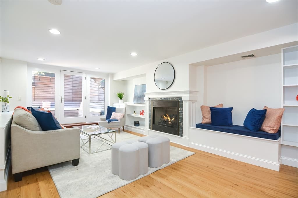 692 Tremont St #1 photo 4