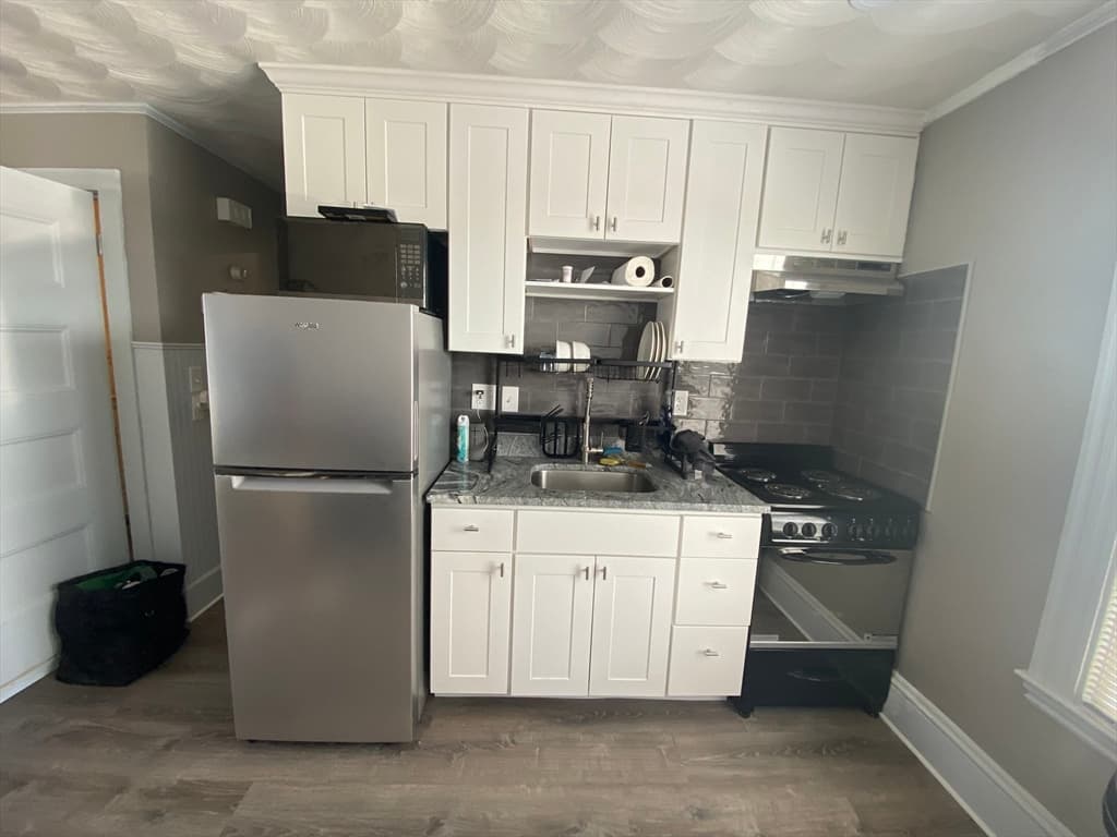 34 Chestnut Street #1