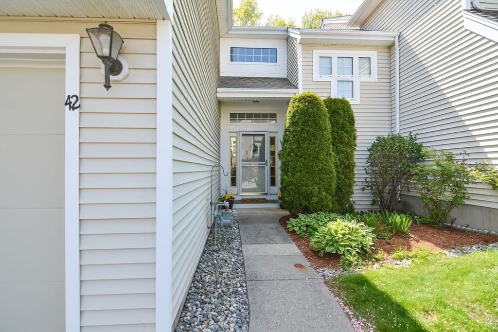 42 Edward Dr #42 photo 3