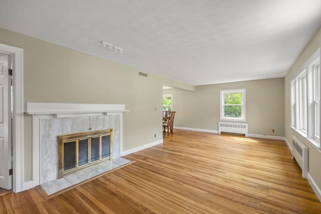 7 Corcoran Rd photo 4