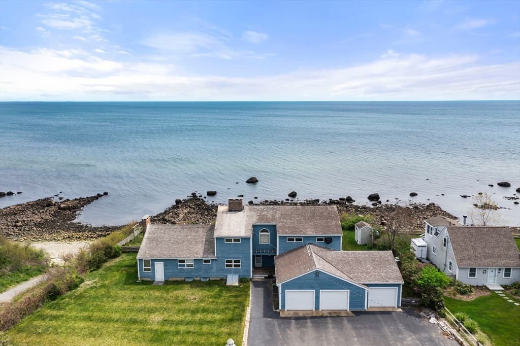 39 Shoreline Way