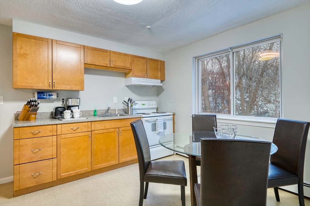 52 Curtis Street #5 photo 4