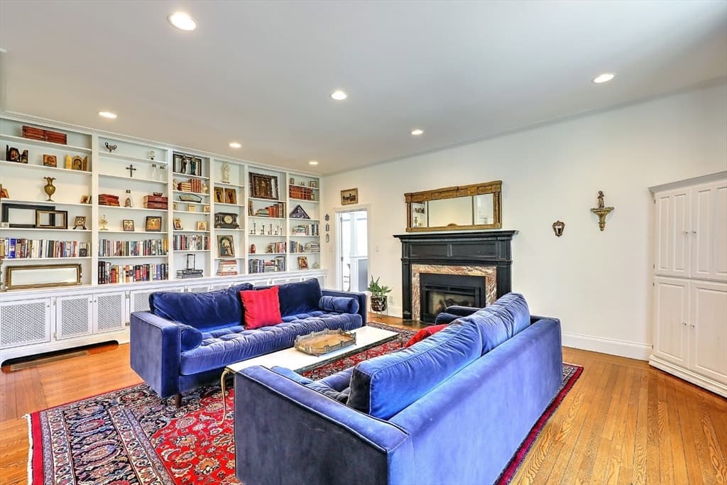 195 Jacob St photo 5