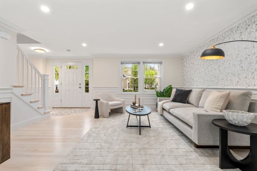 53 Brook St #53