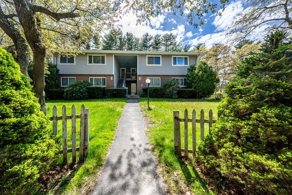 4 Susan Rd #3