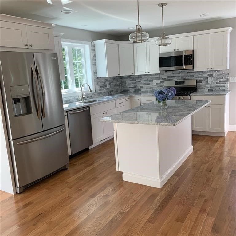 172 Crandall Road photo 5