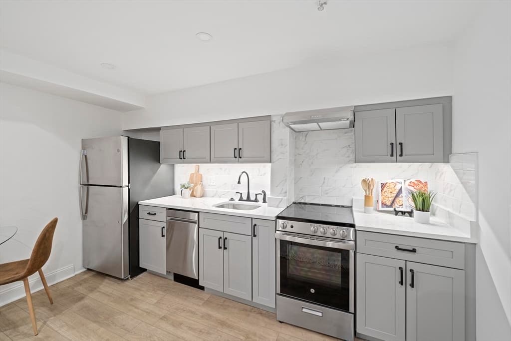 107 Jersey Street #22C photo 5