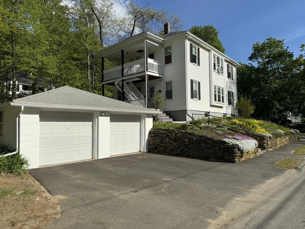 275 Marshall Street