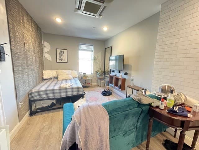 276-278 Hanover Street #4