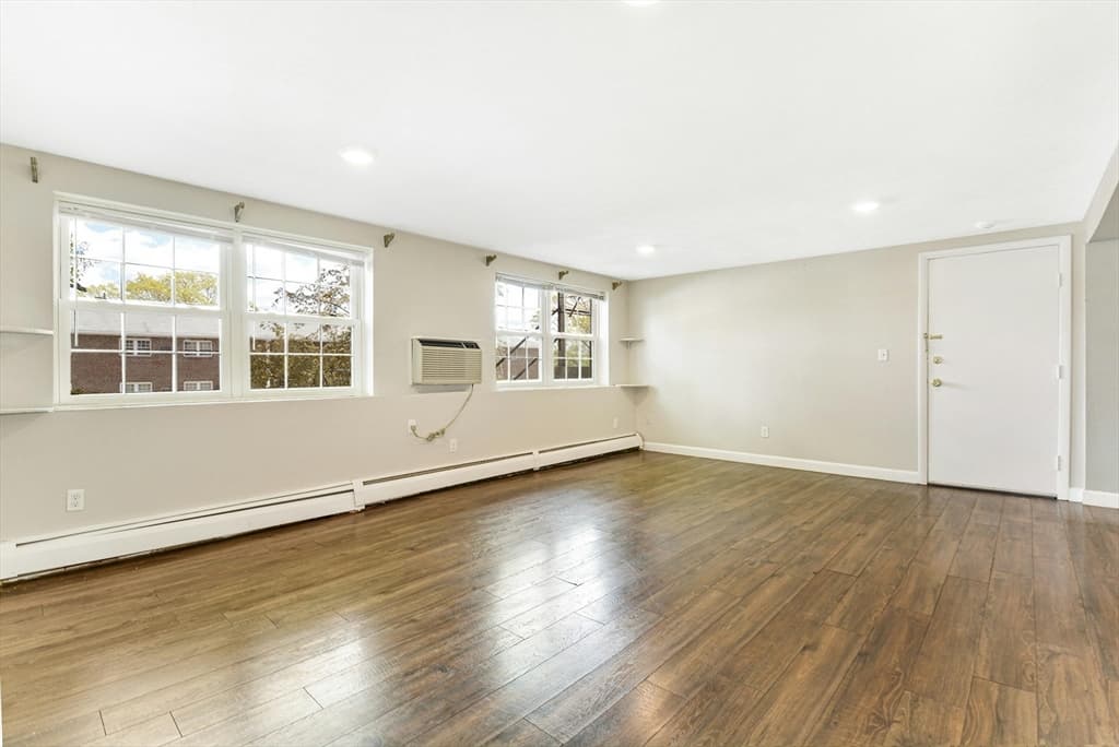 261 Boston Post Rd E #2 photo 2