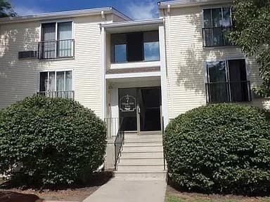 7 Village Hill Ln #10