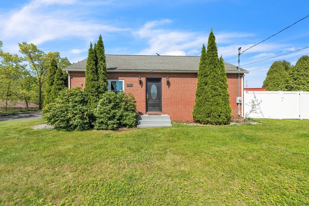 27 Wilno Ave