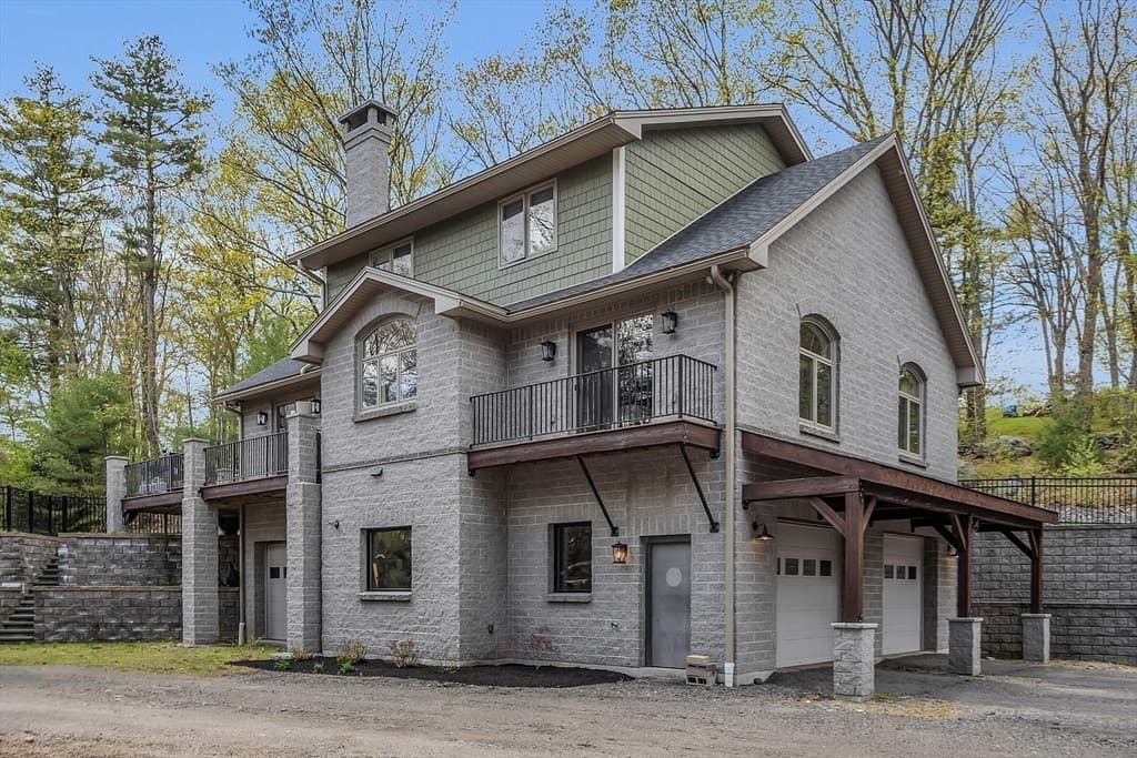 73 Minott St photo 4