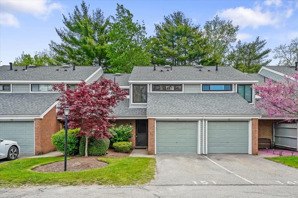 151 Greenbrook Dr #151