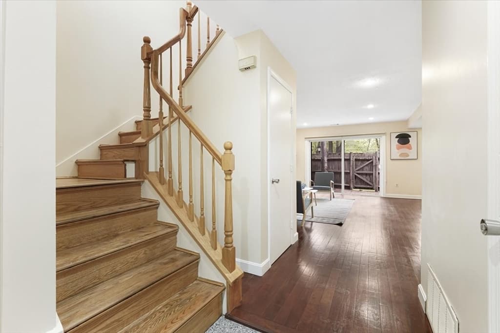151 Greenbrook Dr #151 photo 4