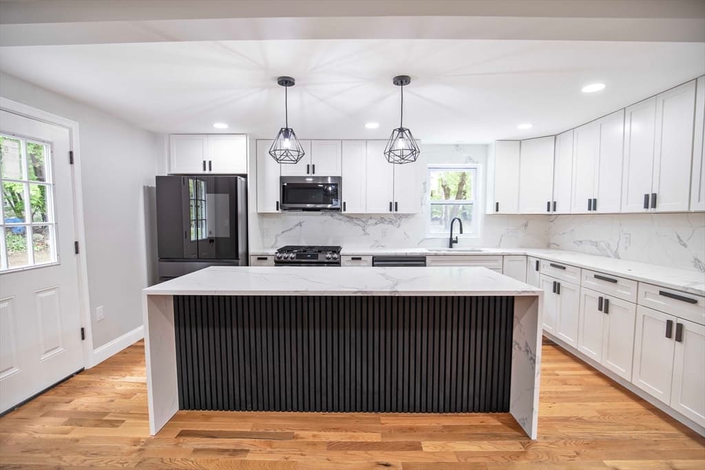 7 Lantern Ln photo 3