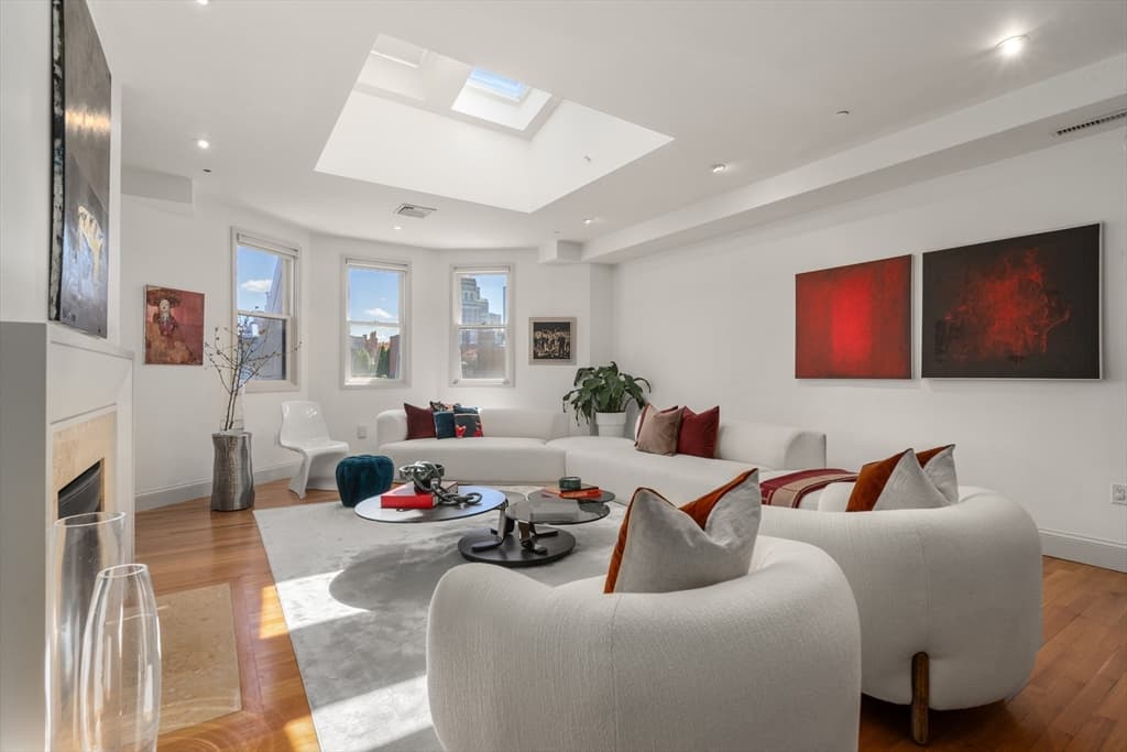 15 Marlborough St #PH & G photo 3
