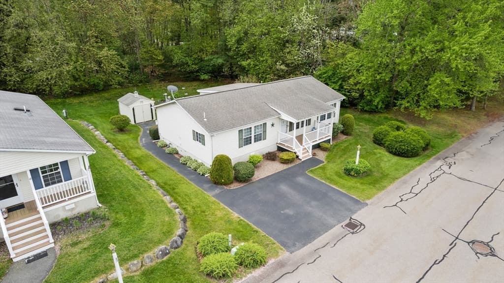 41 Fieldwood Drive photo 4