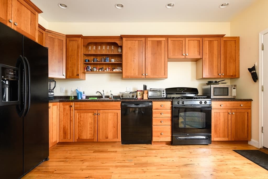 256 Somerville Ave #3