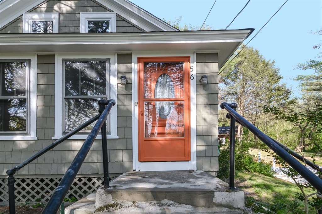 56 Chestnut Hill Rd photo 2