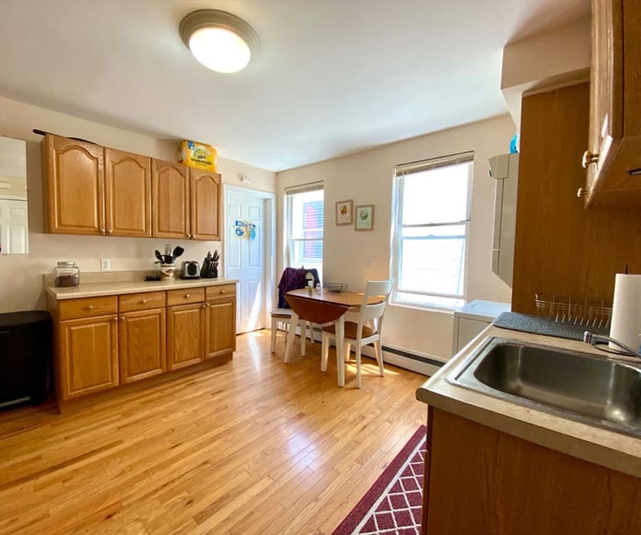 85 Winter St #2