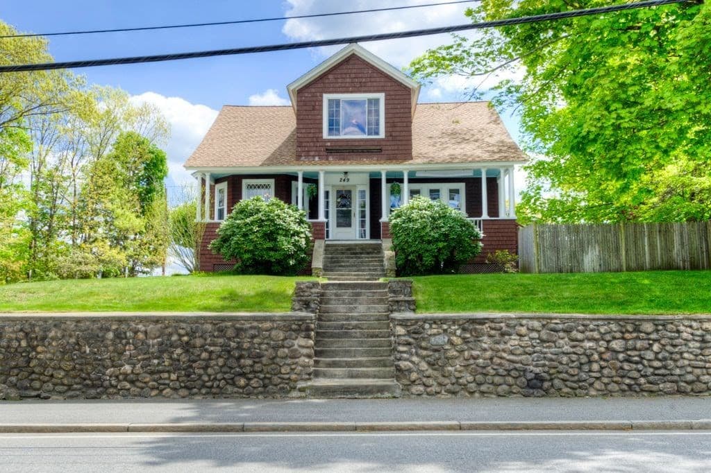 249 Webster St
