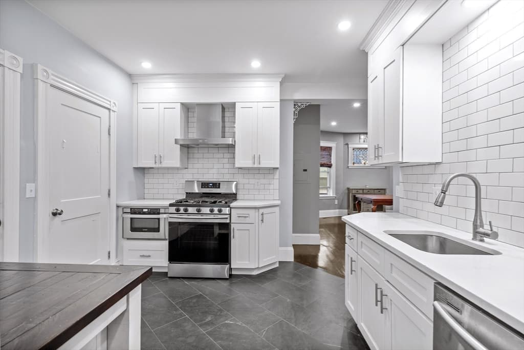 123 King St #1 photo 3