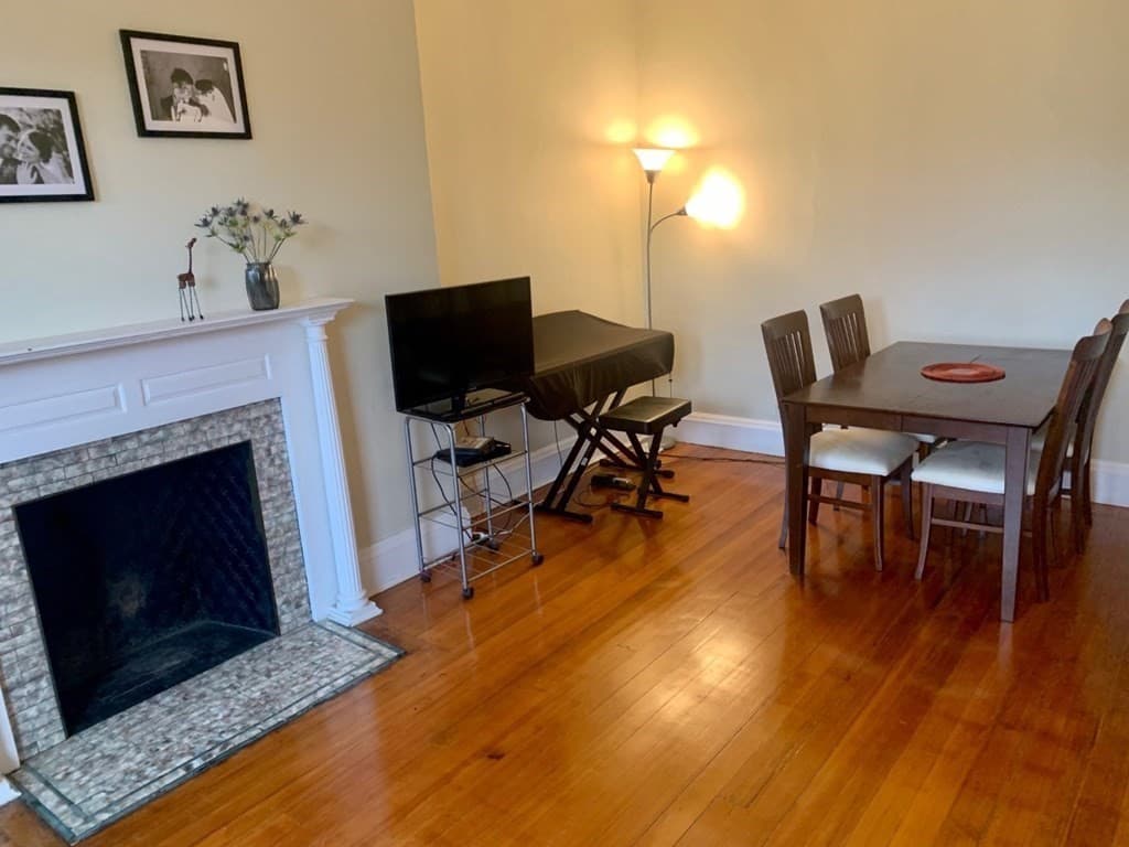 1056 Beacon St #9 photo 3