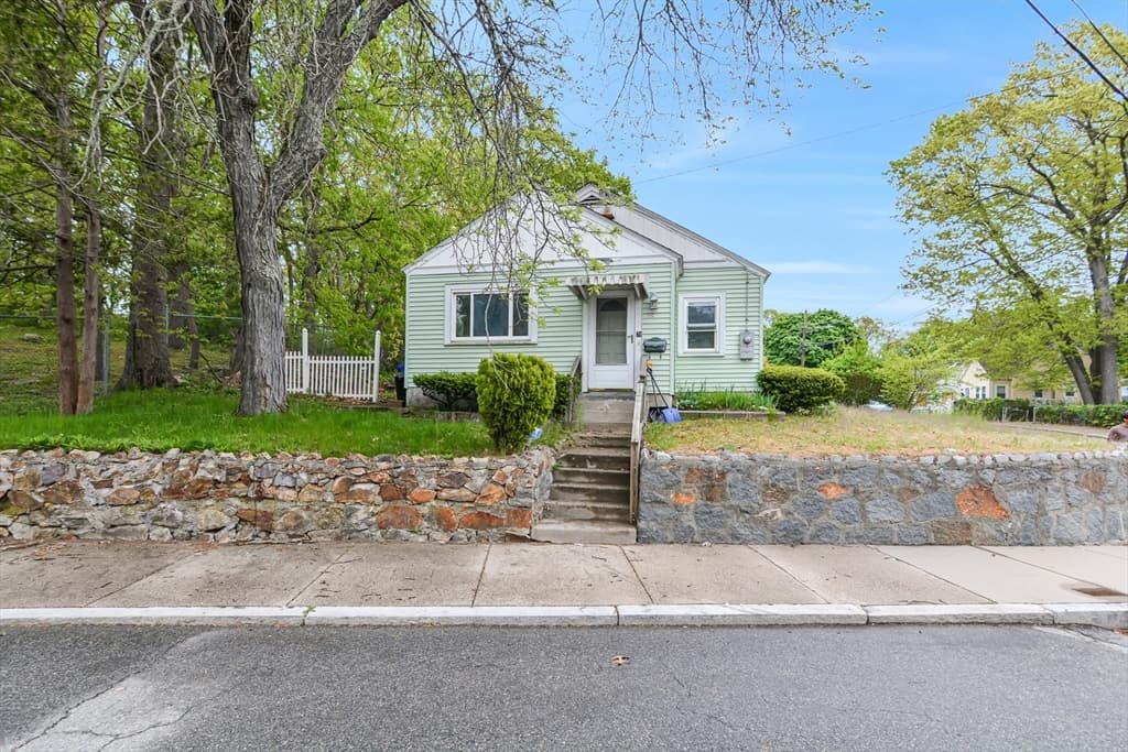 79 Birchcroft Rd