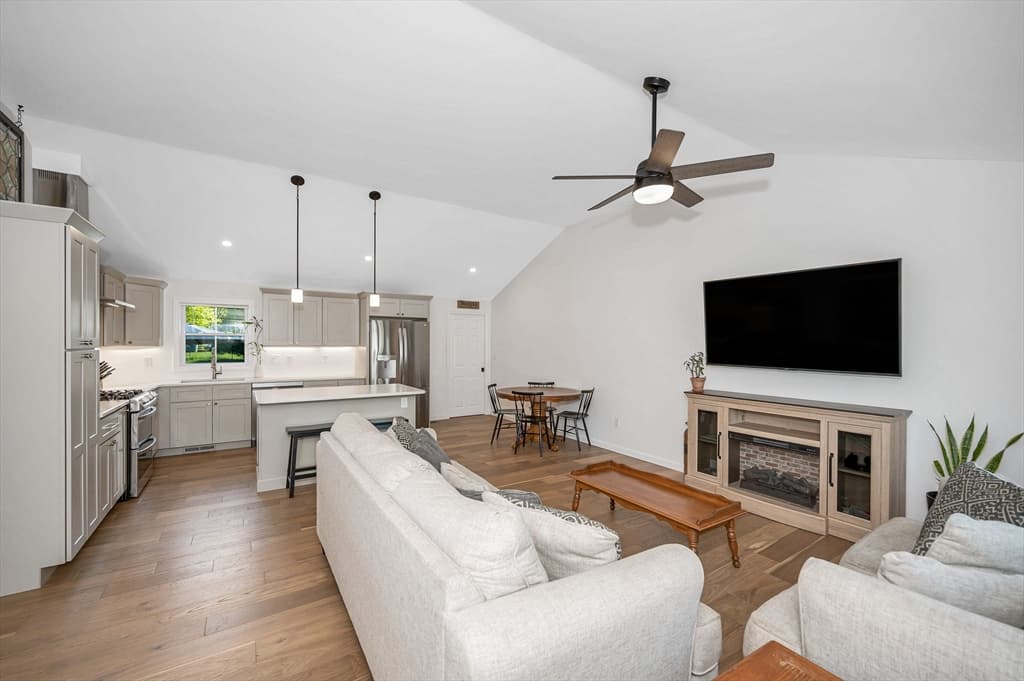 6 Bramble Dr photo 3