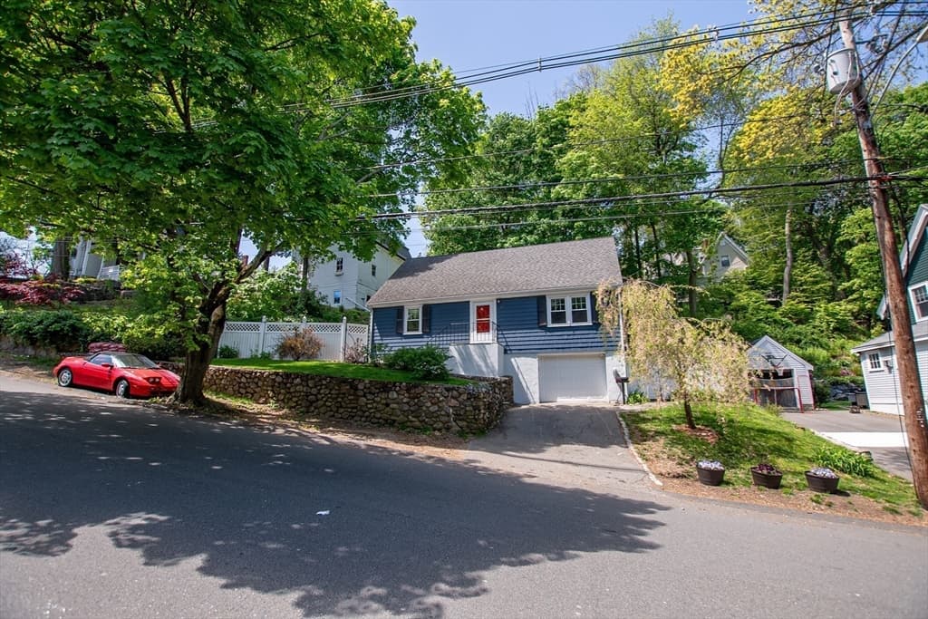 17 Chestnut St photo 3