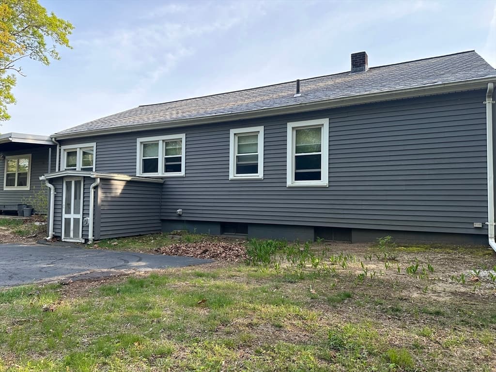 38 Pine St photo 4