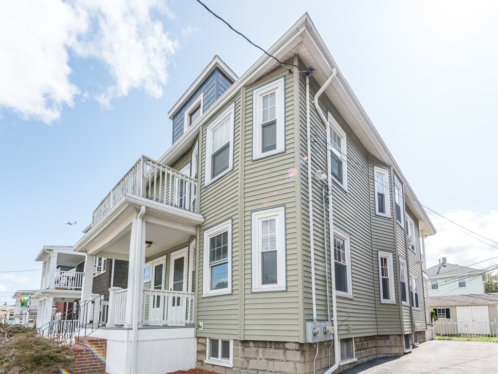 19 Westglow St #1 photo 2
