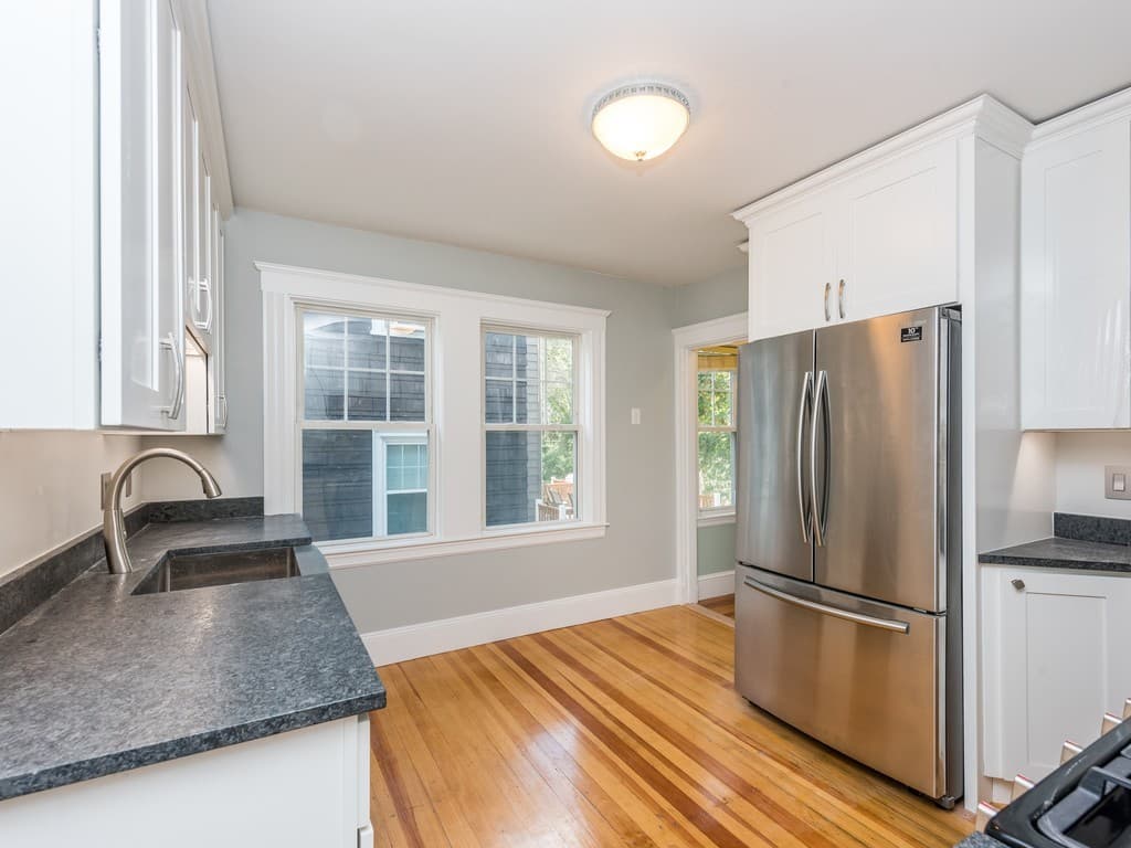 19 Westglow St #1 photo 5