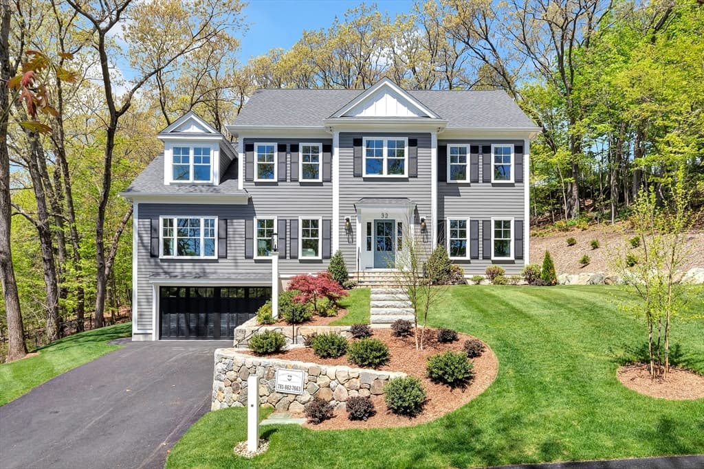 32 Brookside Avenue