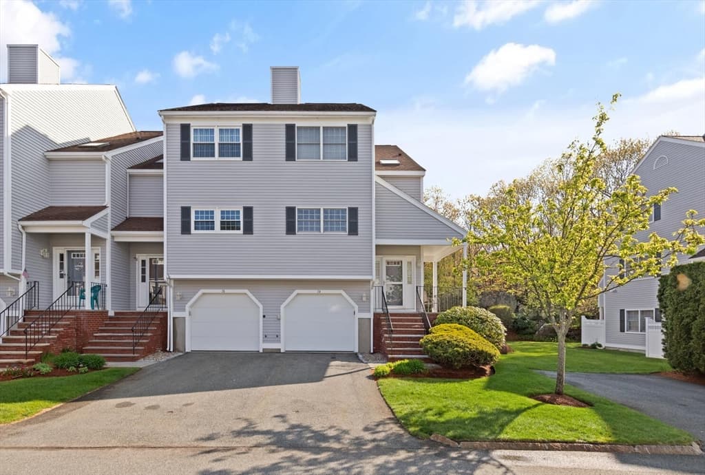 14 Lions Lane #1801