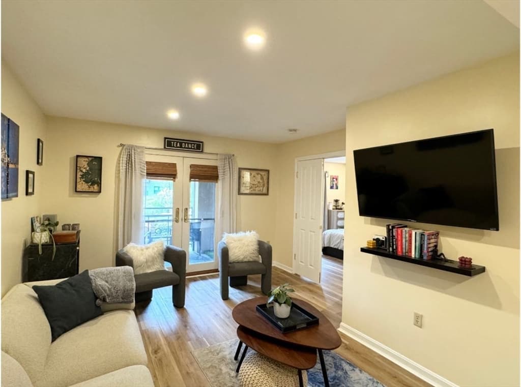 165 Cottage Street #213 photo 2