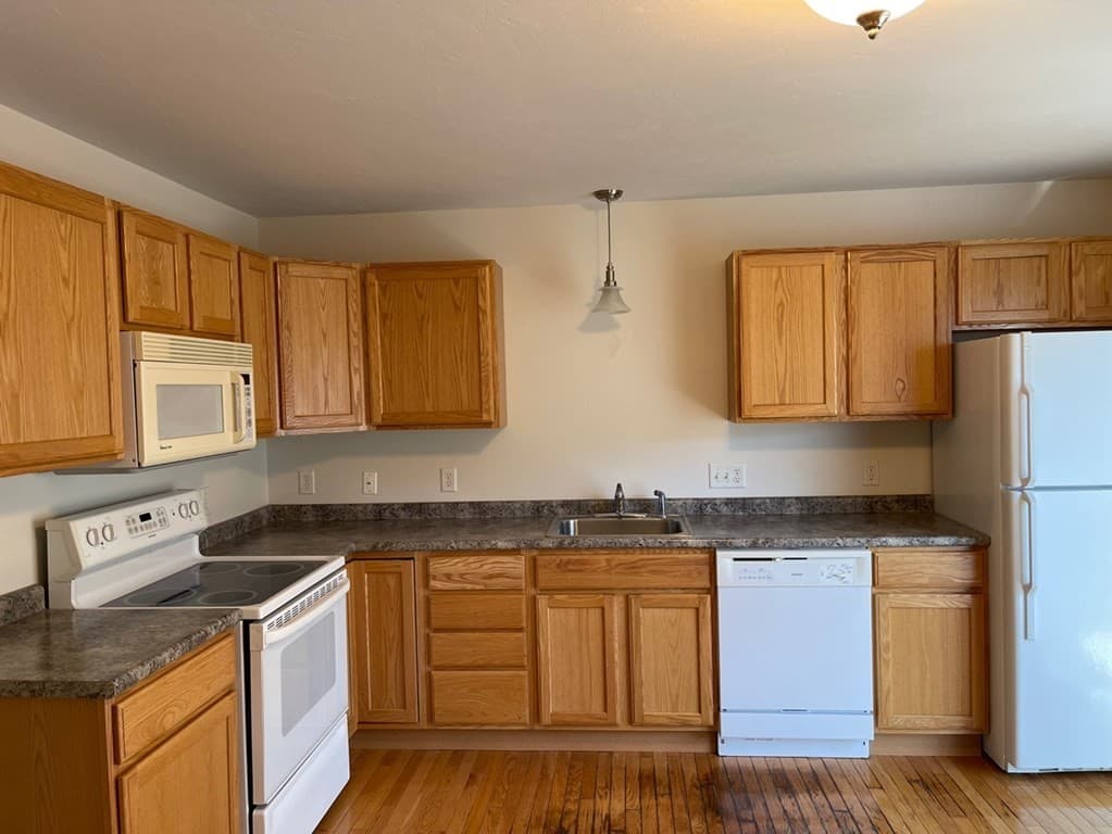 18 Corning Ave #18 photo 5
